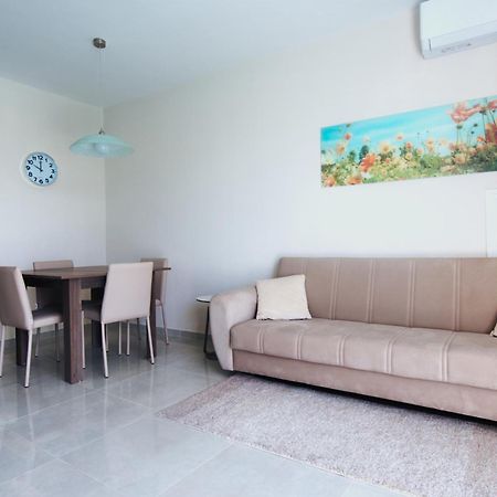 Marbella Holiday Apartments - Seafront - Wifi Marsaskala Bagian luar foto